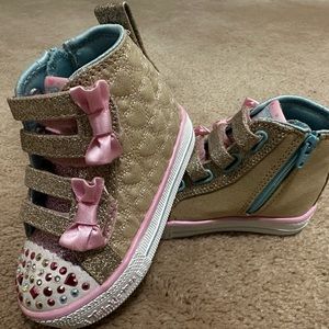 Sketchers light up high top shoes toddler girl size 6 new